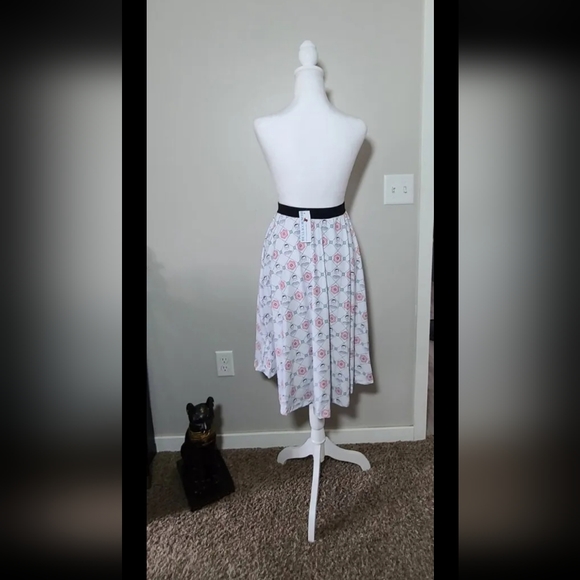 Heroicouture-Ruth Bader Ginsburg Holding Supreme Court Skirt Size XS New w/Tags - Picture 3 of 5